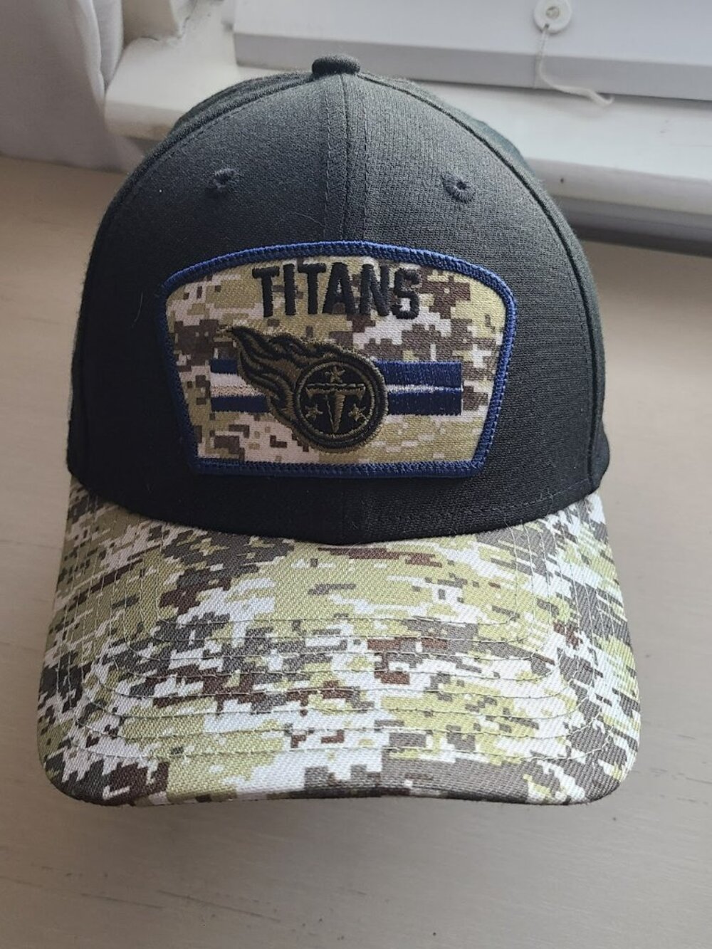 New Era Tennessee Titans NFL Camo Fitted Cap 39Thirty Medium Large